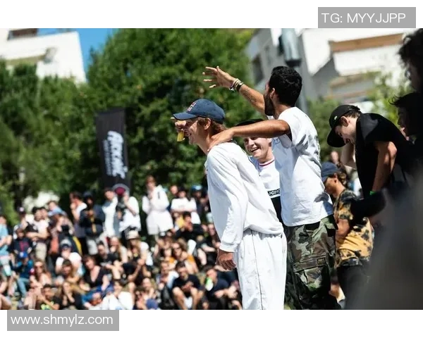 南京街舞队在极限运动嘉年华中以71分领跑积分榜展现实力与风采