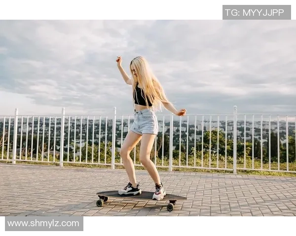 杭州滑板队在世界滑板锦标赛中的灵活性表现引发热议与赞赏