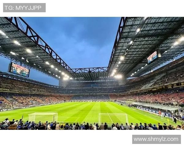 足球明星与球队传奇交织的绿茵场上演绎的精彩瞬间与辉煌历史