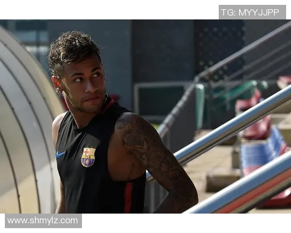 内马尔:足球场上的璀璨明星与无畏挑战的传奇之路 内马尔:足球场上的璀璨明星与无畏挑战的传奇之路